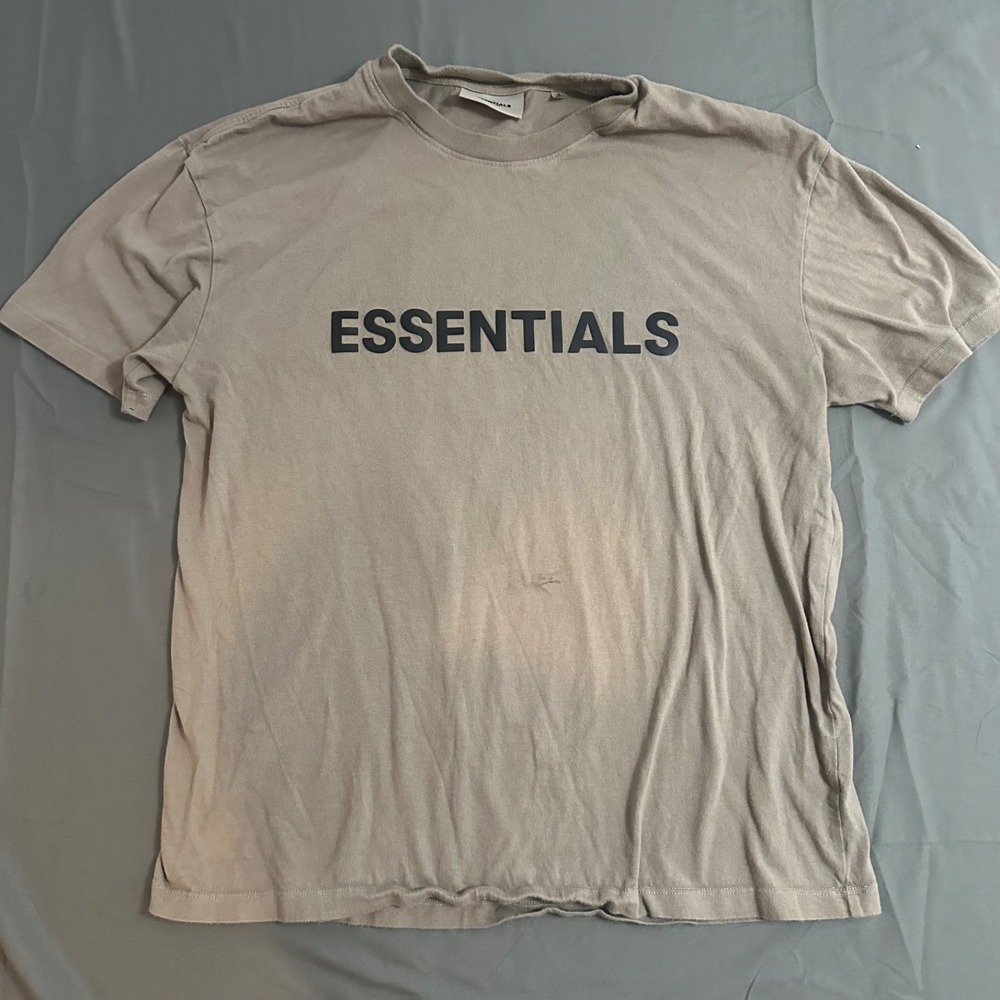Fear of God Essentials t shirt Mens Size Small charcoal Gray